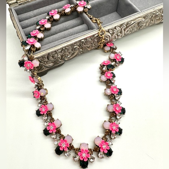 Gorgeous Vintage JCrew Crystal Statement Necklace - Picture 4 of 15